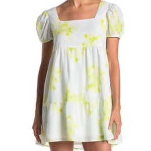 NWT PUFF SLEEVE TIERED DRESS IN WHITE- GREEN DYE